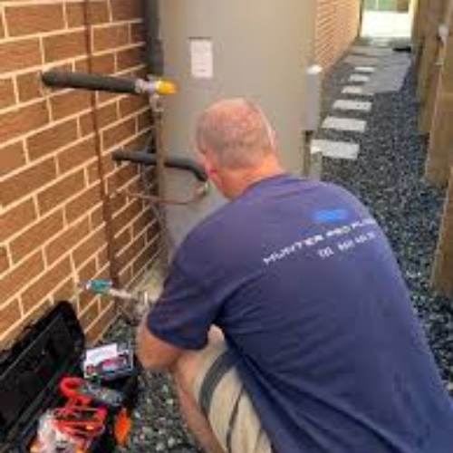 Hunter Pro Plumbing logo