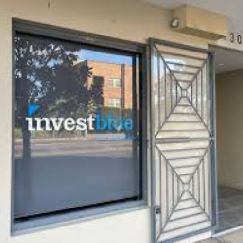 Invest Blue logo