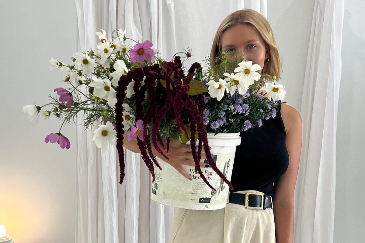 Flowers by Sophia Jean logo