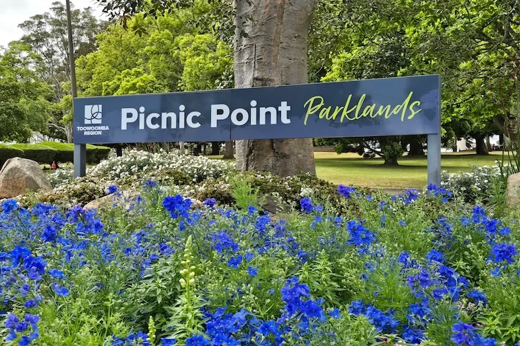 Picnic Point Parklands logo